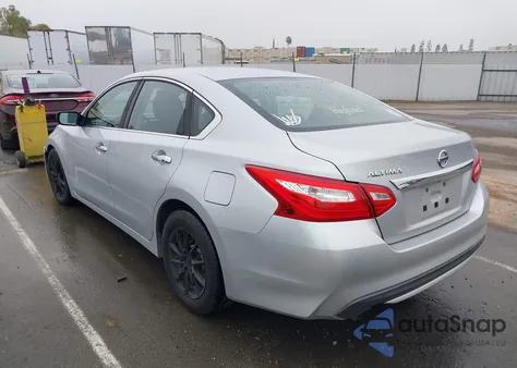 2016 Nissan Altima 2.5/2.5 S/2.5 Sl/2.5 Sr/2.5 Sv из США, поврежденный, VIN 1N4AL3AP0GC245565